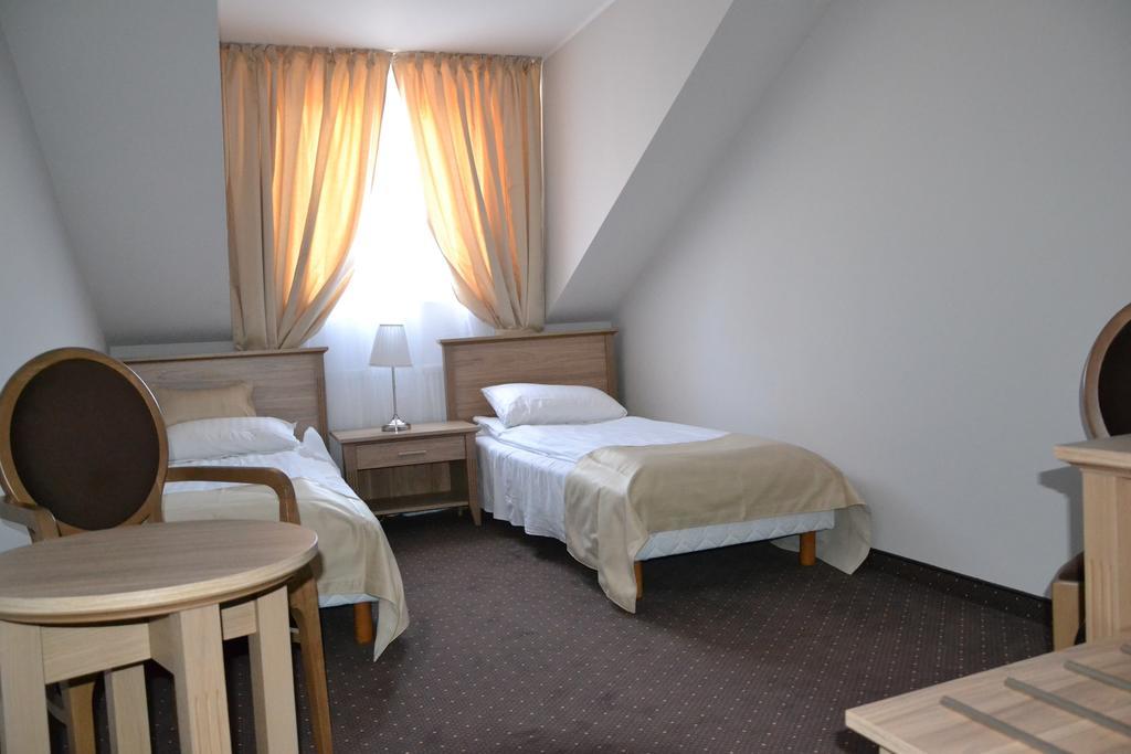 Hotel&Restauracja Złote Runo Góra Kalwaria Habitación foto